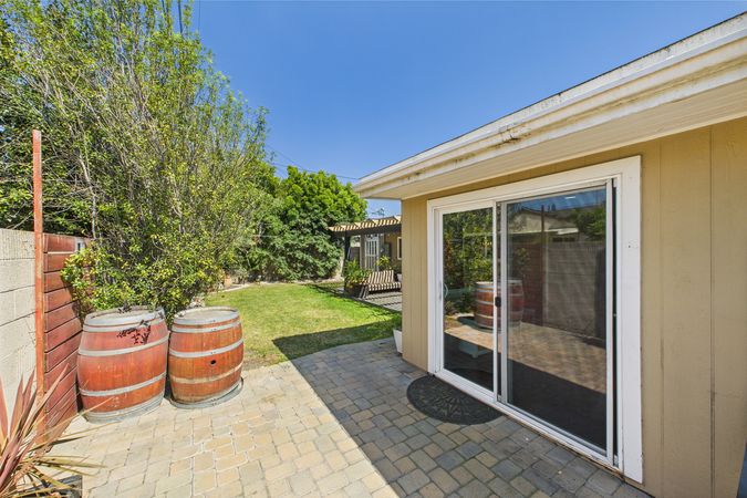 3647 W Myra Ave Anaheim CA 92804 - 036 - Backyard 5