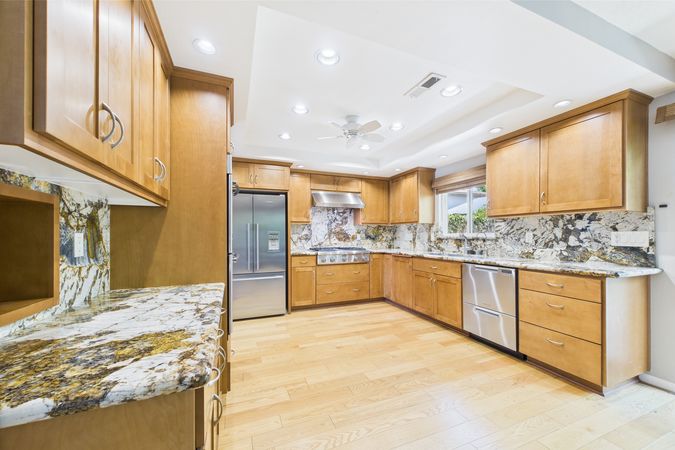 9764 Cedar Ct Cypress CA 90630 - 008 - Kitchen 1