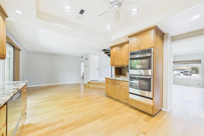 9764 Cedar Ct Cypress CA 90630 - 012 - Dining 1