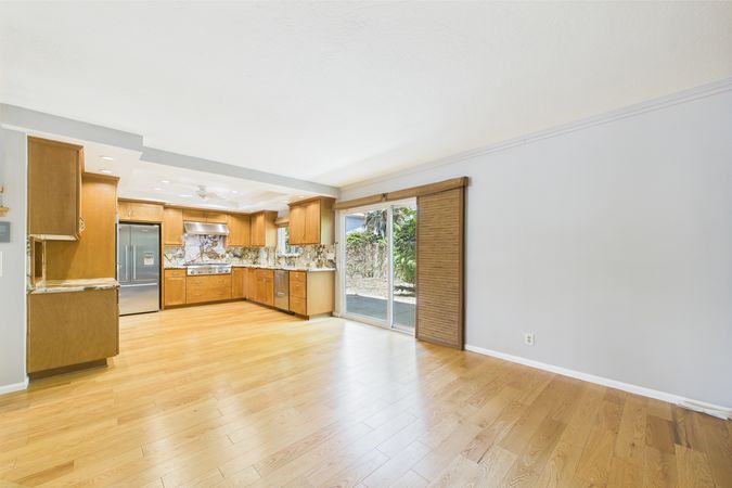 9764 Cedar Ct Cypress CA 90630 - 014 - Dining 3