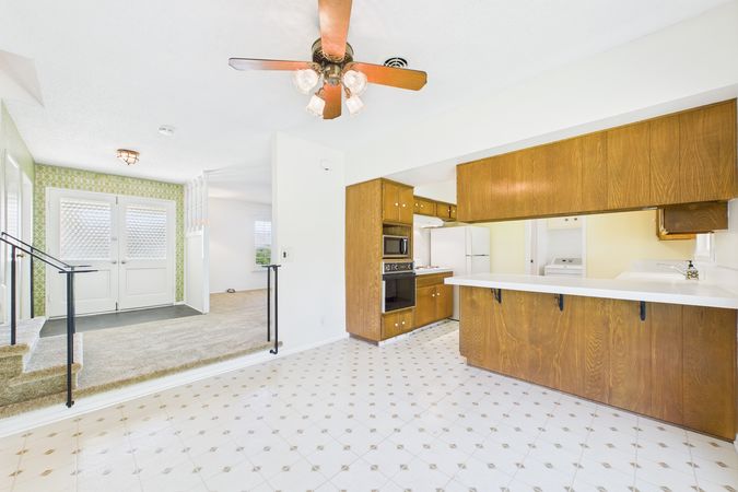 10569 Gregory Cir Cypress CA 90630 - 010 - Dining Room 2