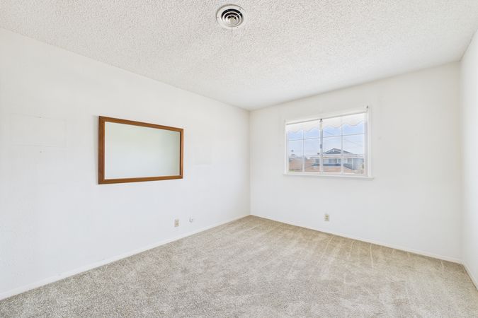 10569 Gregory Cir Cypress CA 90630 - 026 - Bedroom 3-1