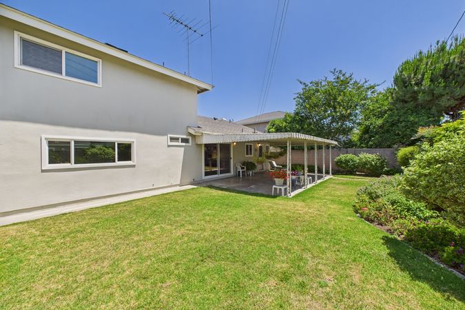 10569 Gregory Cir Cypress CA 90630 - 037 - Backyard 6