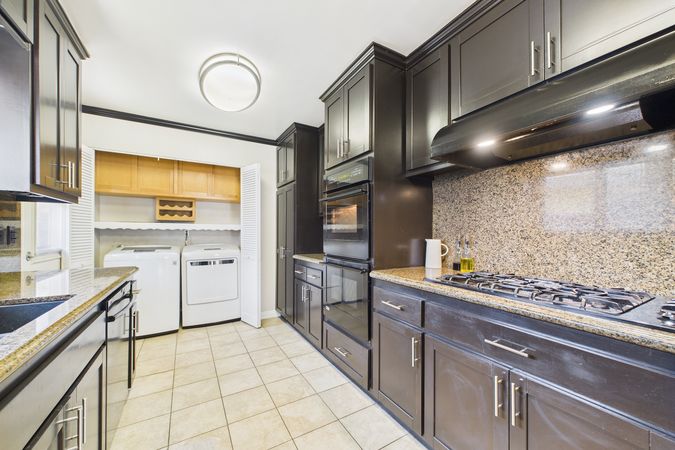 8412 San Marino Dr Buena Park CA 90620 - 012 - Kitchen 2