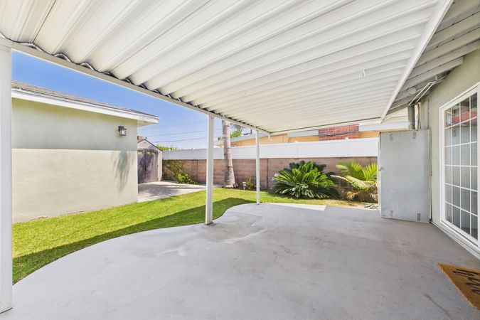 8412 San Marino Dr Buena Park CA 90620 - 030 - Backyard 4