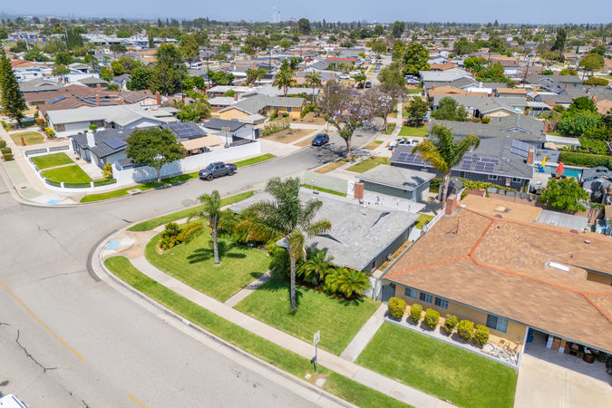 8412 San Marino Dr Buena Park CA 90620 - 034 - Aerial