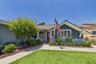 8547 Carnation Dr Buena Park CA 90620 - 004 - Front 4