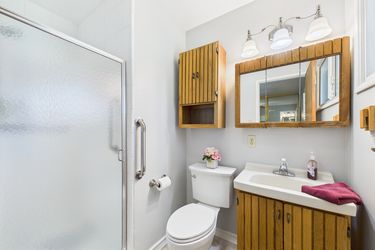 8547 Carnation Dr Buena Park CA 90620 - 019 - Master Bathroom 1