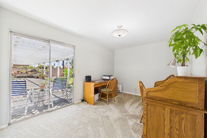 8547 Carnation Dr Buena Park CA 90620 - 025 - Office 1