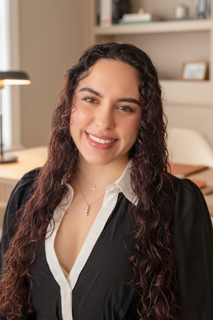 Malena Headshot v2 - Edited