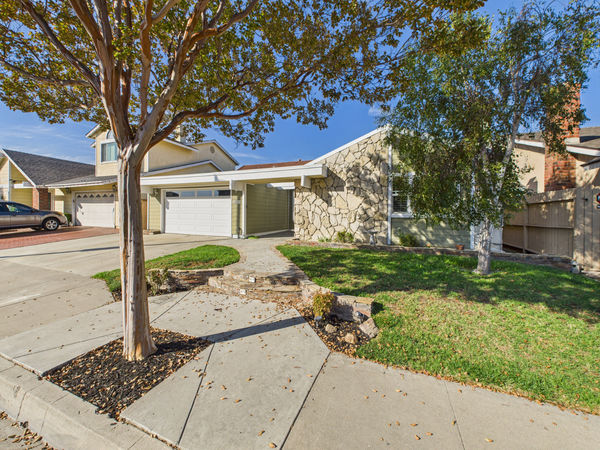 5275 Vista Real Cypress CA - 003 - Front 3