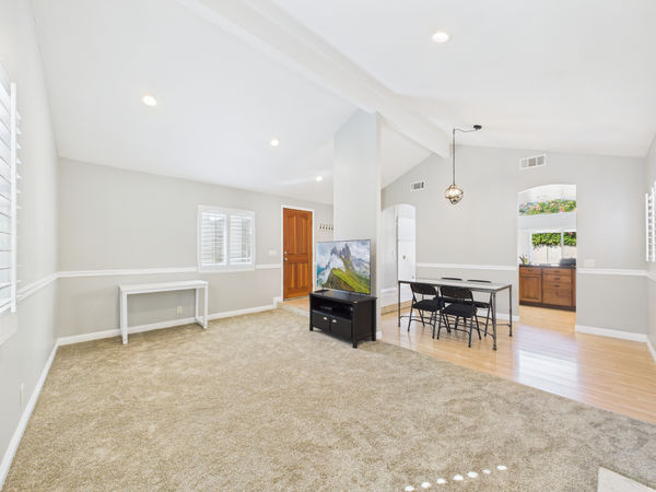 5275 Vista Real Cypress CA - 007 - Living Room 4