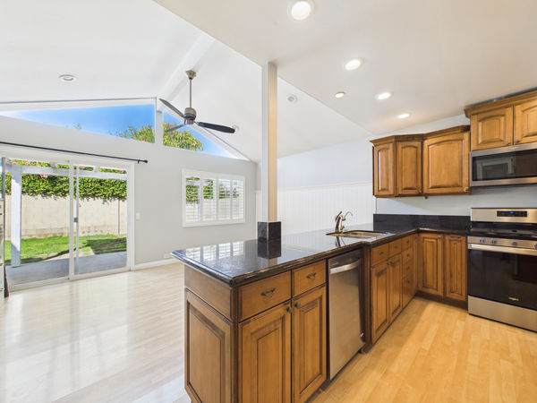 5275 Vista Real Cypress CA - 010 - Kitchen 1