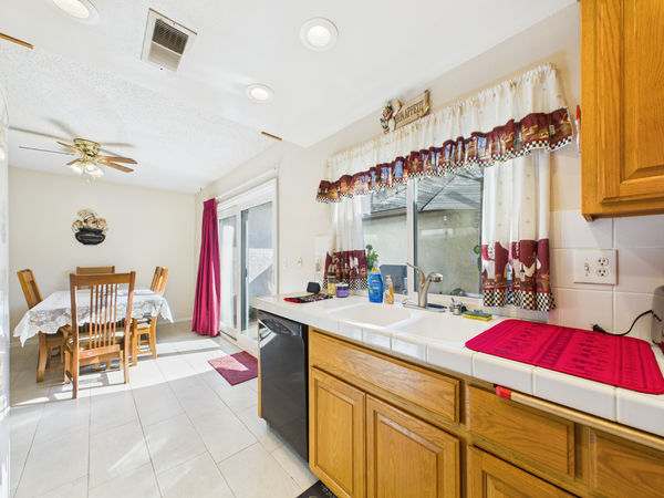 1331 W Cerritos Ave, Unit 25, Anaheim, CA - 012 - Kitchen 3