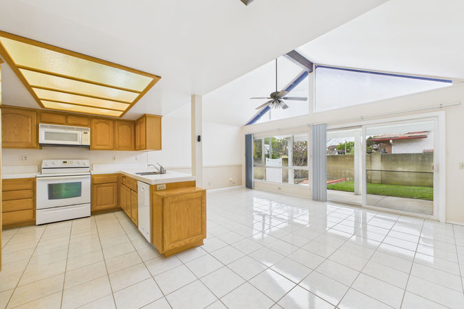 5270 Vista Hermosa Cypress CA - 013 - Kitchen 1