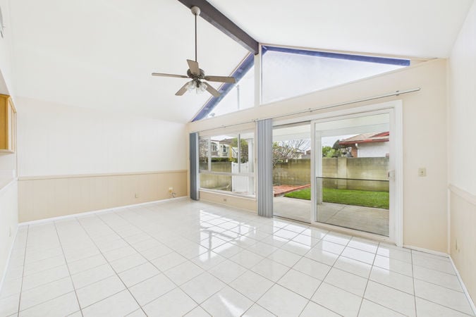 5270 Vista Hermosa Cypress CA - 017 - Family Room 1