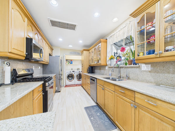 5471 Lime Ave Cypress CA - 012 - Kitchen 4