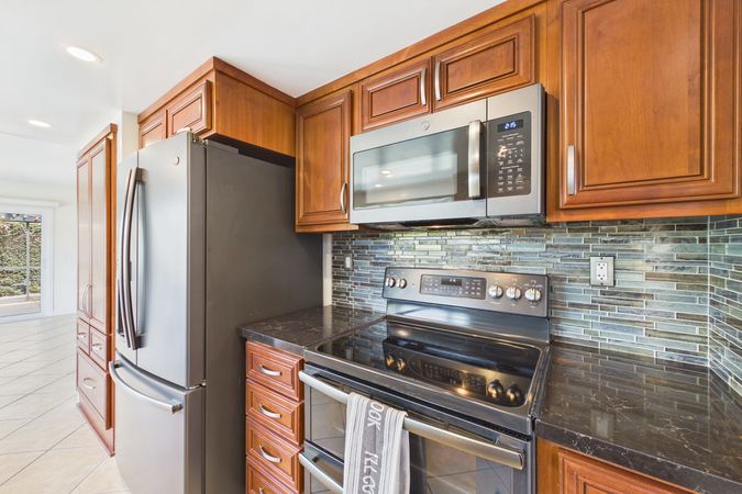 5089 Saratoga Ave Cypress CA - 016 - Kitchen 2