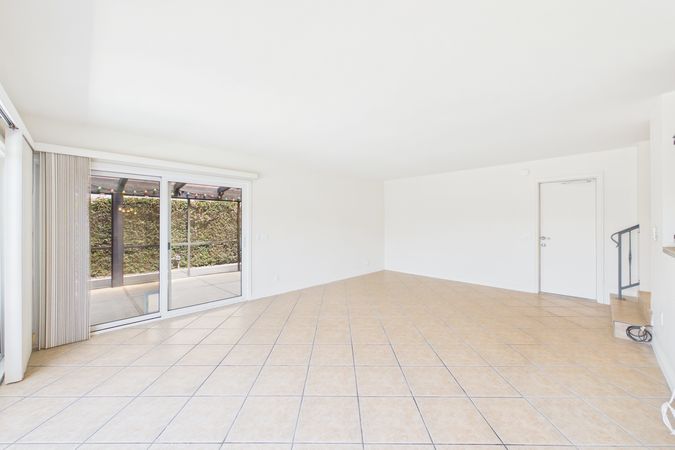 5089 Saratoga Ave Cypress CA - 019 - Family Room 1-2