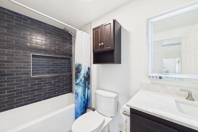 5089 Saratoga Ave Cypress CA - 038 - Hall Bath 2 - 2
