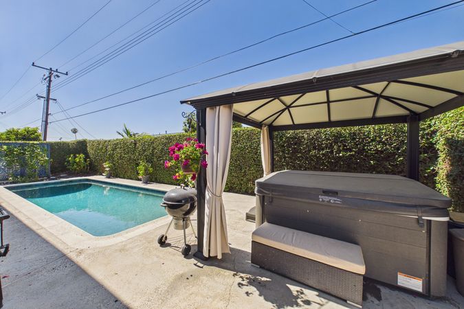 5089 Saratoga Ave Cypress CA - 050 - Backyard 6
