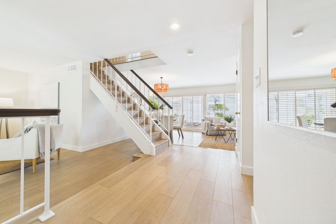 11466 Shippigan Way Cypress CA - 008 - Stairway