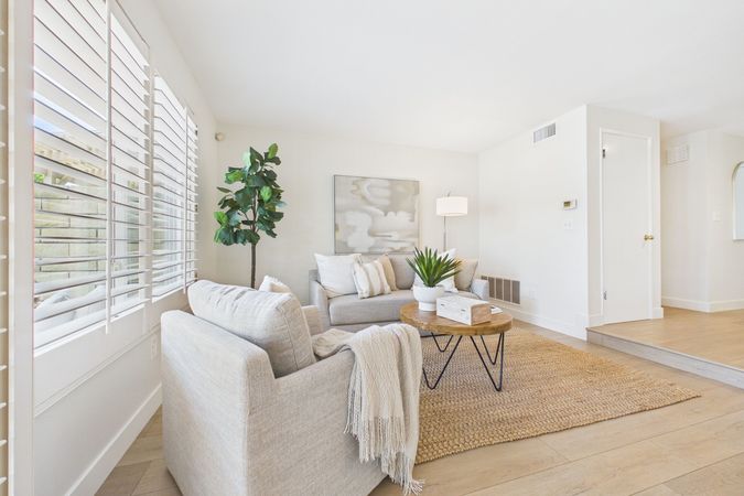 11466 Shippigan Way Cypress CA - 011 - Family Room 3