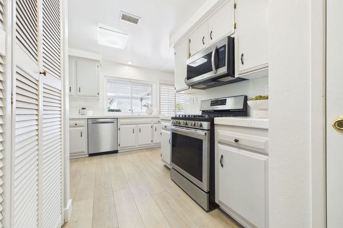11466 Shippigan Way Cypress CA - 019 - Kitchen 5