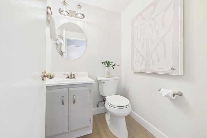 11466 Shippigan Way Cypress CA - 020 - Hall Bath 1