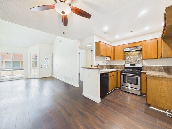 7735 Briarglen Loop #D Stanton CA - 008 - Dining Room 2