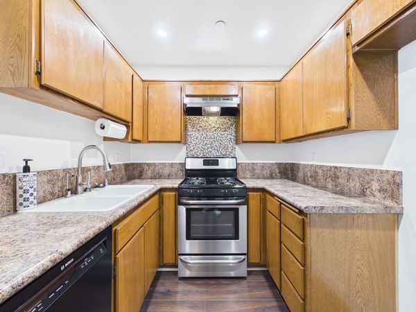 7735 Briarglen Loop #D Stanton CA - 010 - Kitchen 2