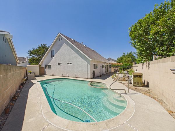 5375 Vista Real Cypress CA - 005 - Pool 5