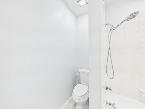 5375 Walker St Cypress CA - 025 - Master Bathroom 5