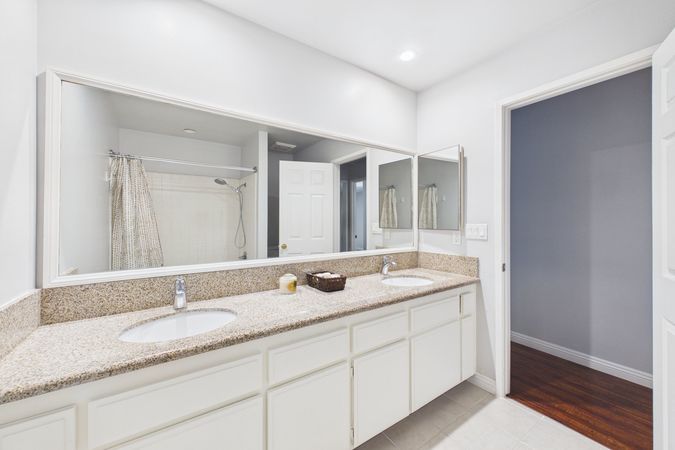 5375 Walker St Cypress CA - 030 - Bathroom 3-2