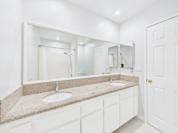 5375 Walker St Cypress CA - 031 - Bathroom 3-4