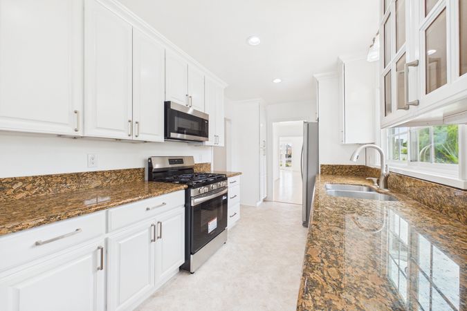 741 W Hill St Long Beach CA - 015 - Kitchen 3