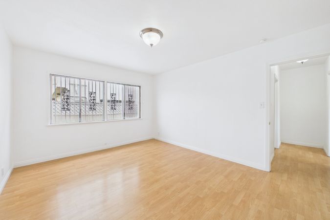 741 W Hill St Long Beach CA - 026 - Bedroom 2-2