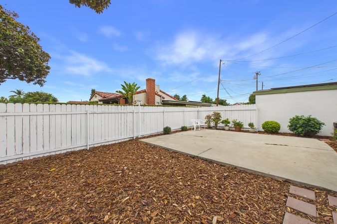 741 W Hill St Long Beach CA - 032 - Backyard 2