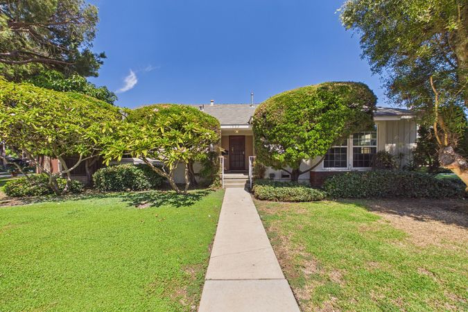 1902 Lees Ave Long Beach CA - 001 - Front 1