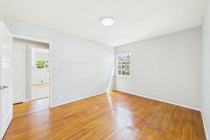 1902 Lees Ave Long Beach CA - 017 - Master Bedroom 2