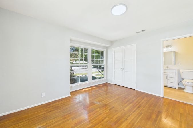 1902 Lees Ave Long Beach CA - 019 - Master Bedroom 4