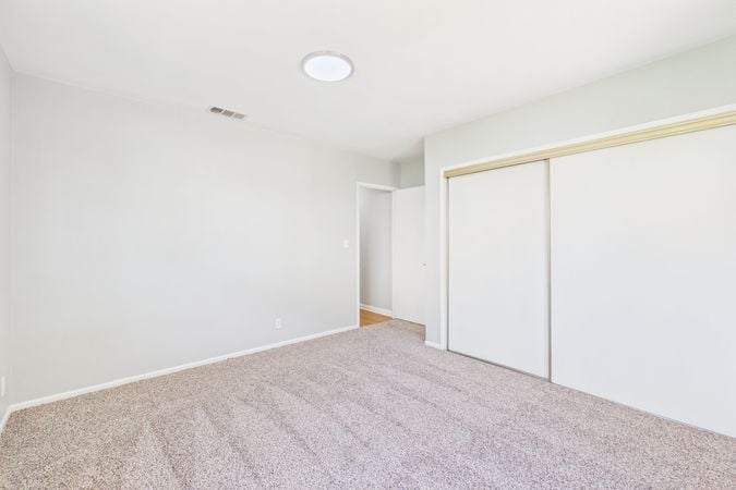 1902 Lees Ave Long Beach CA - 031 - Bedroom 5-2