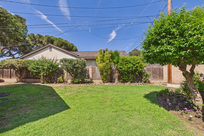 1902 Lees Ave Long Beach CA - 034 - Backyard 3
