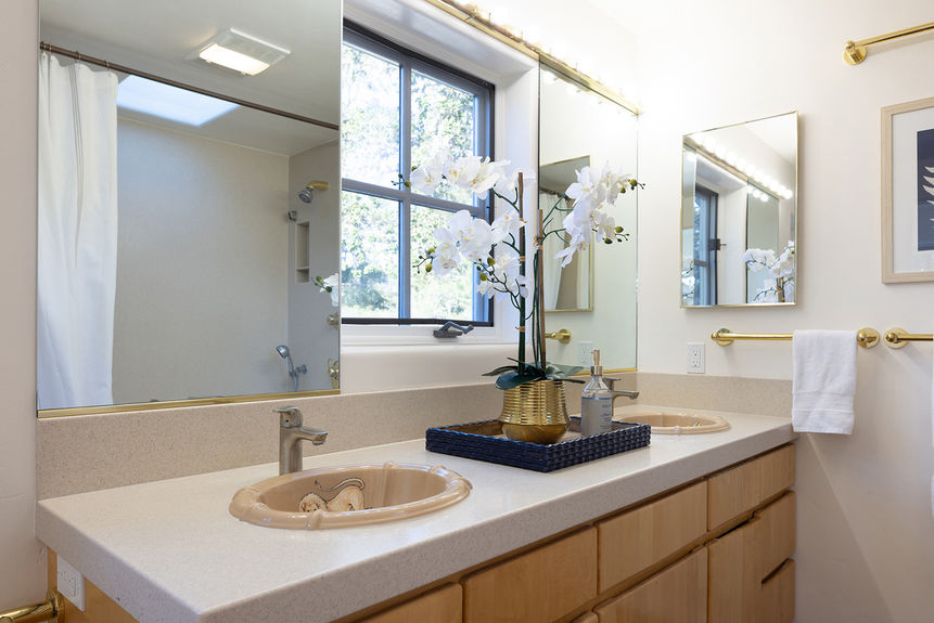 15_Torres2SE10th bath