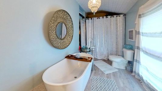 411-S-Church-Street-Bathroom