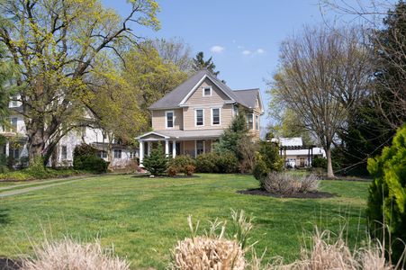 411 S Church Street Exterior Front