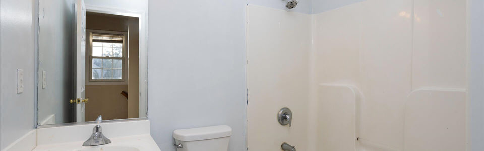 11-Bathroom 2