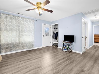 29321 Greenfield Ave