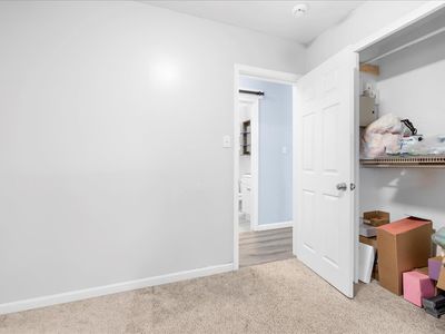 22-JMRealEstatePhotos.com_29321 Greenfield Ave-32