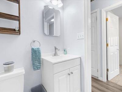 24-JMRealEstatePhotos.com_29321 Greenfield Ave-34